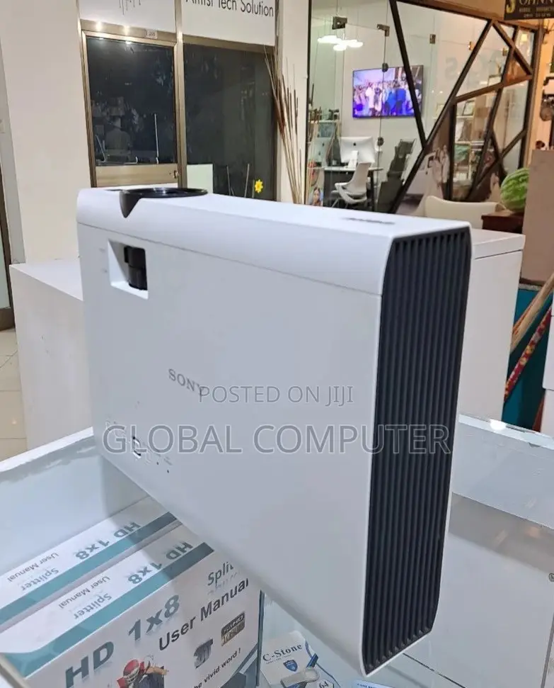 Brand New Epson Projector Dx 102 Model