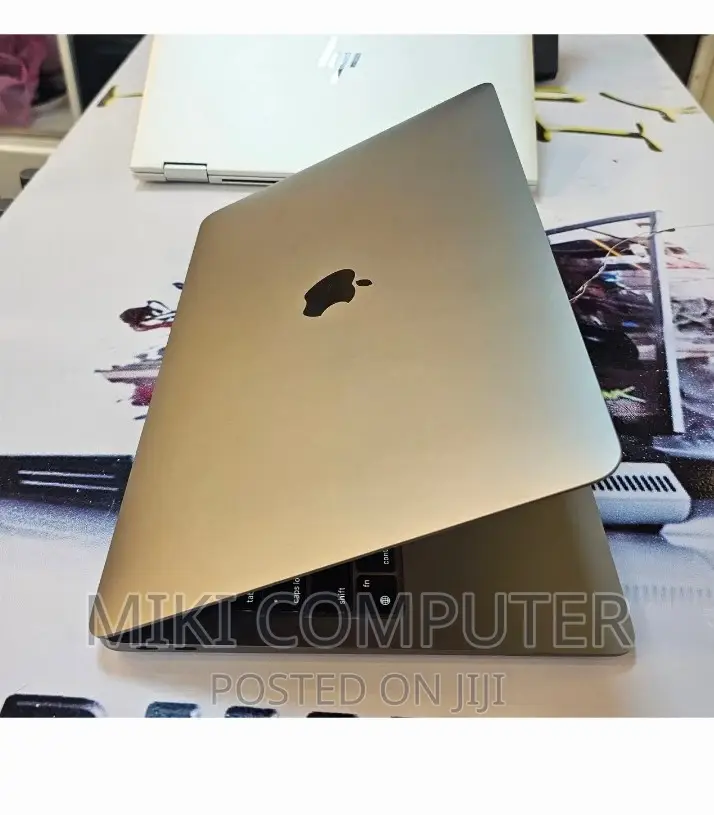 New Laptop Apple MacBook Air 2020 M1 8GB Intel SSD 256GB