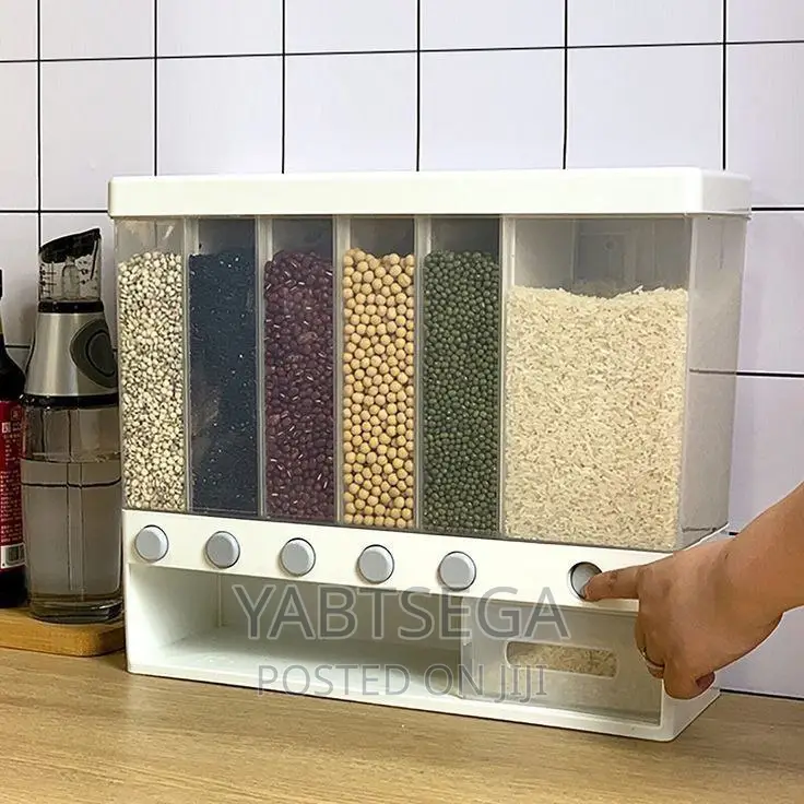 Dry Food Dispenser