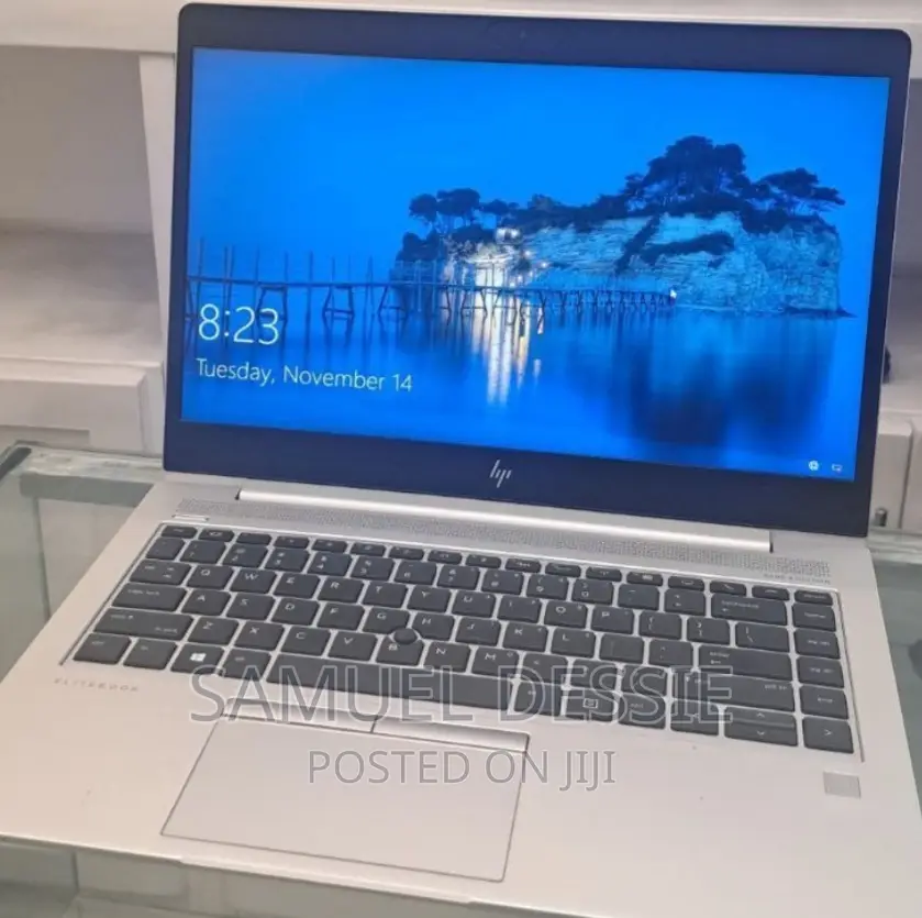 New Laptop HP EliteBook 840 8GB AMD Ryzen 3 SSD 256GB
