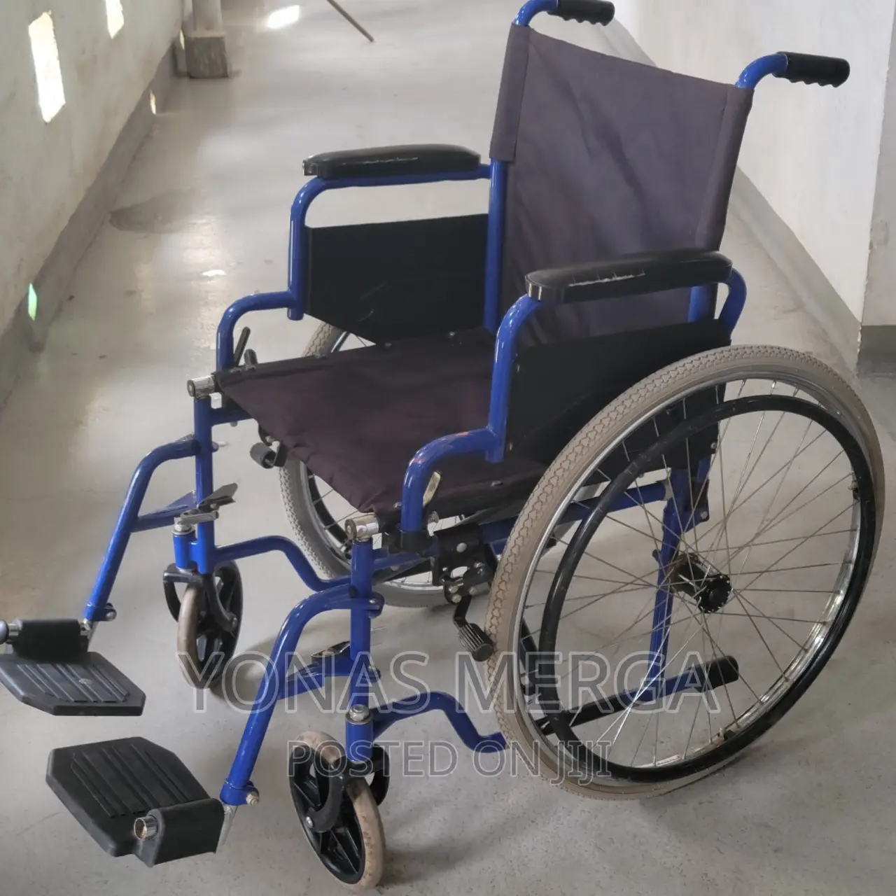 Normal /Used/Wheelchair በትንሹ ያገለገለ ነዉ ያላገለገለ ከፈለጉም አለ
