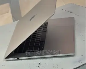 New Laptop Apple MacBook Pro 2019 16GB Intel Core i9 SSD 512GB