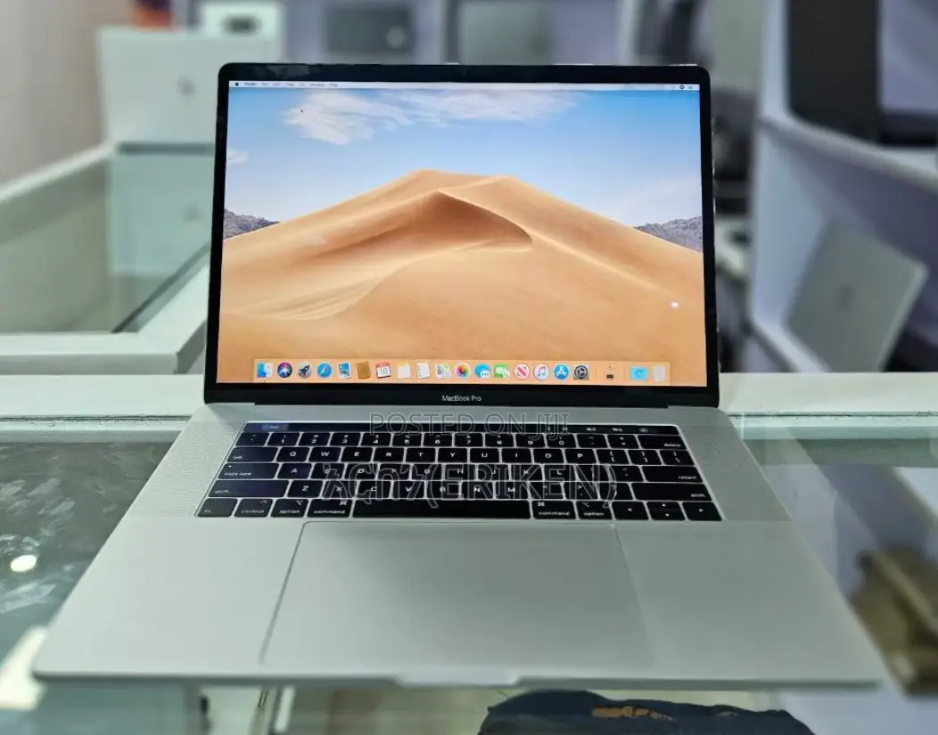 New Laptop Apple MacBook Pro 2019 16GB Intel Core I7 SSD 512GB