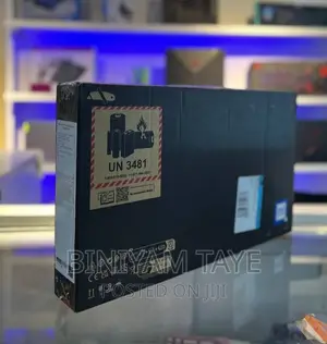 New Laptop 8GB AMD Ryzen 5 SSD 512GB