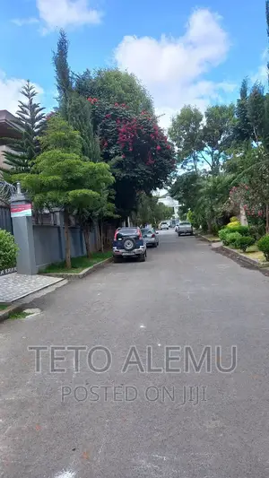 6bdrm House in House For Sale, Yeka for sale