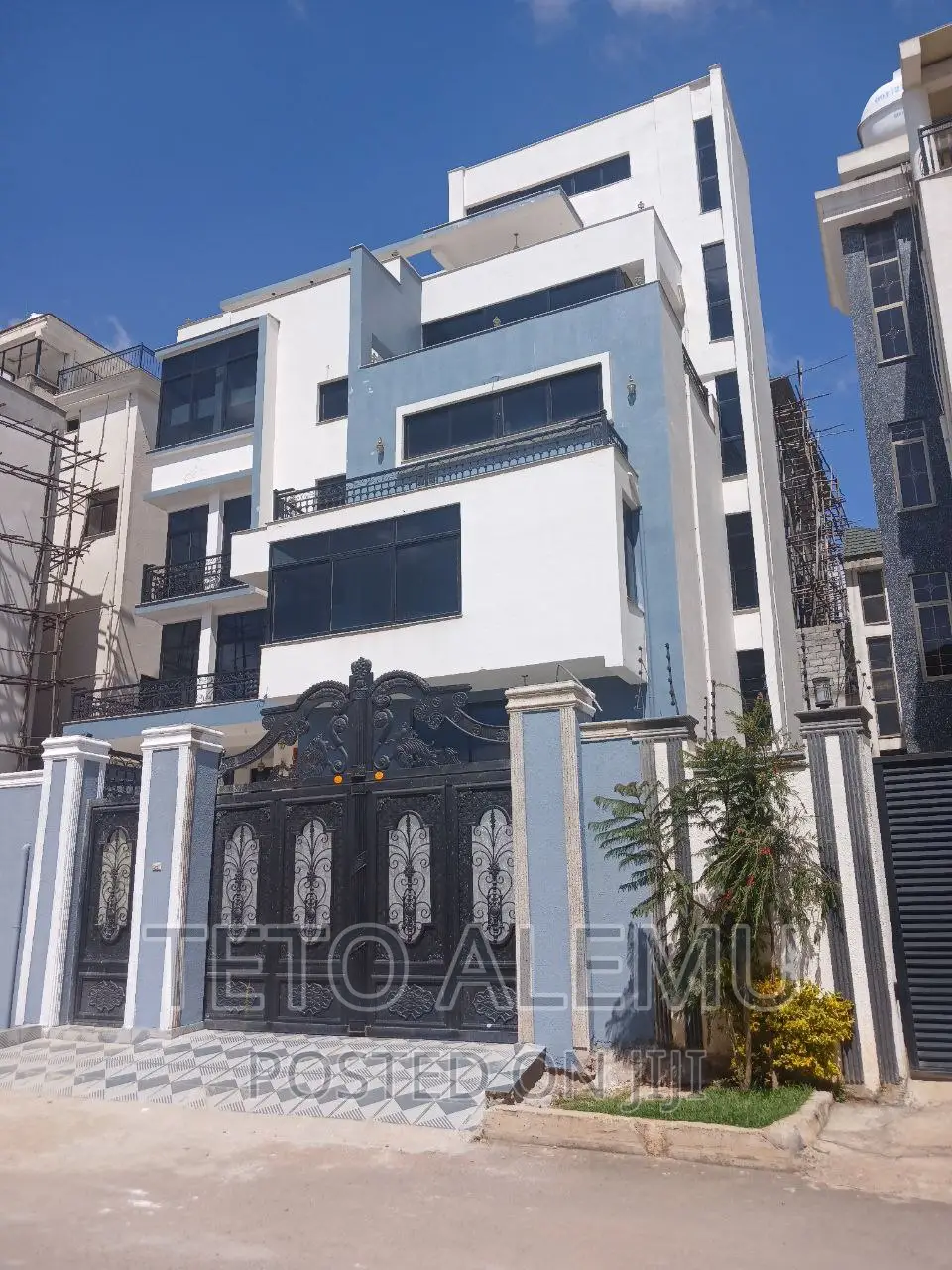 7bdrm House in For Sale Most, Yeka for sale