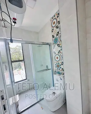 7bdrm House in For Sale Most, Yeka for sale