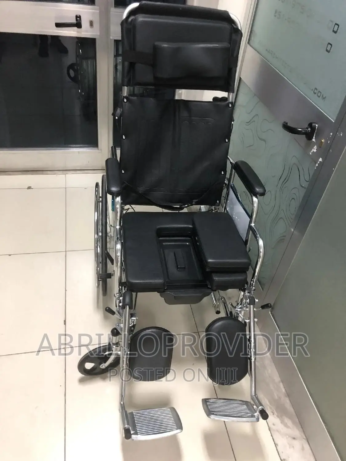 Toilet Wheelchair*Commode/Wheelchair^Wheelchair-Wheelchair