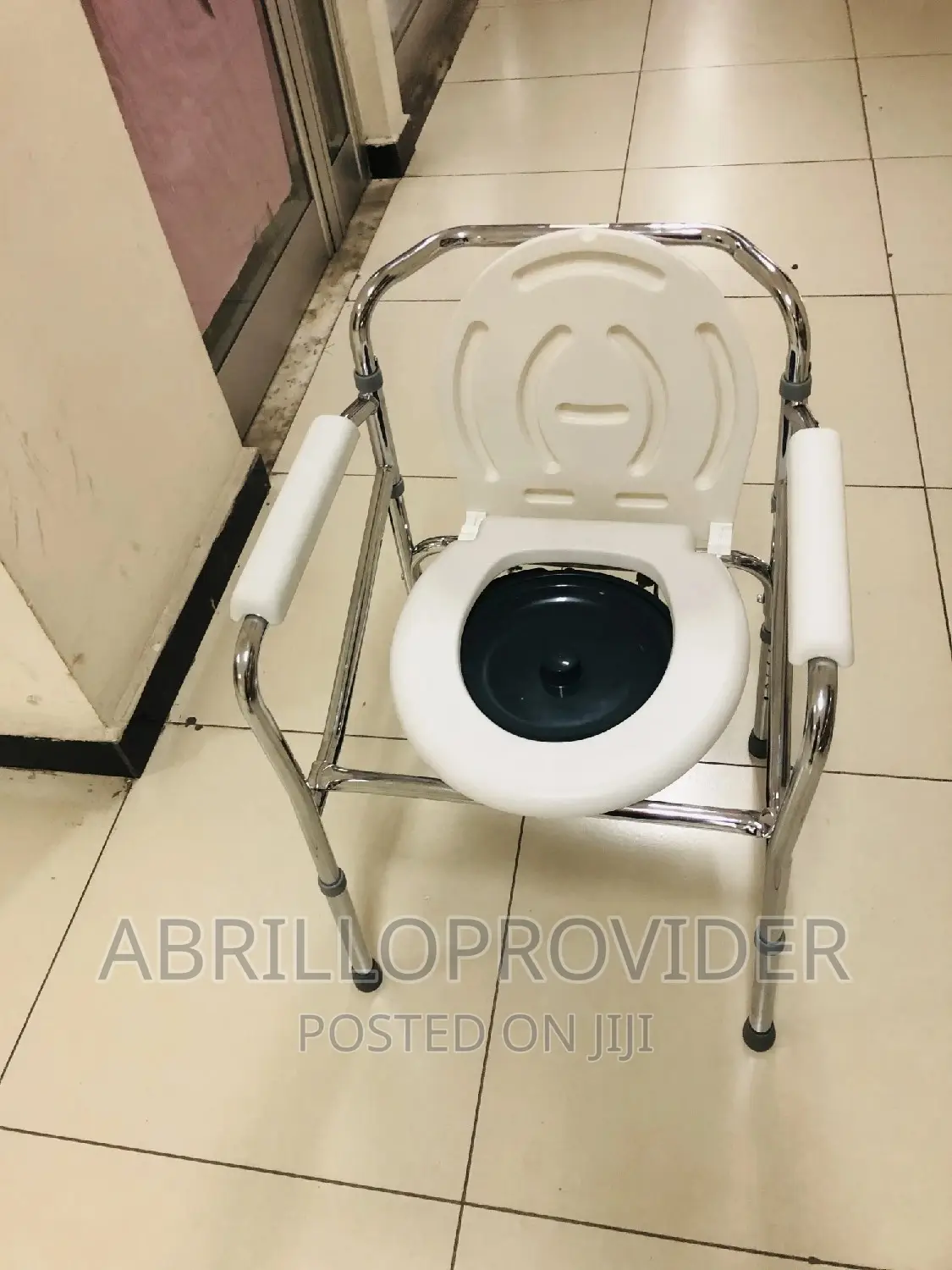Commode Chair-Toilet Chair:Commode Chair-Foldable Chair*