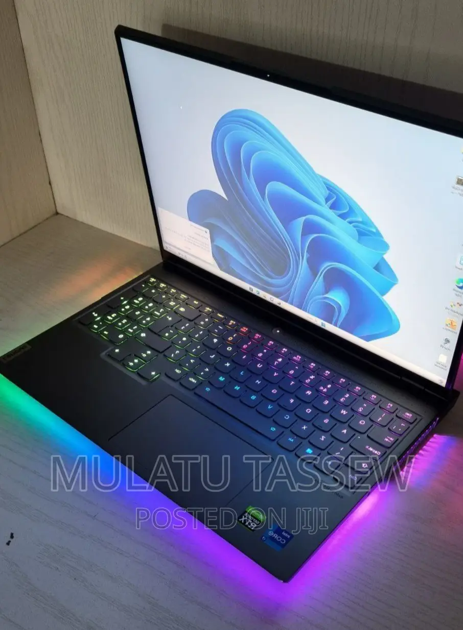 New Laptop Lenovo Legion 7 32GB Intel Core I7 SSD 1T
