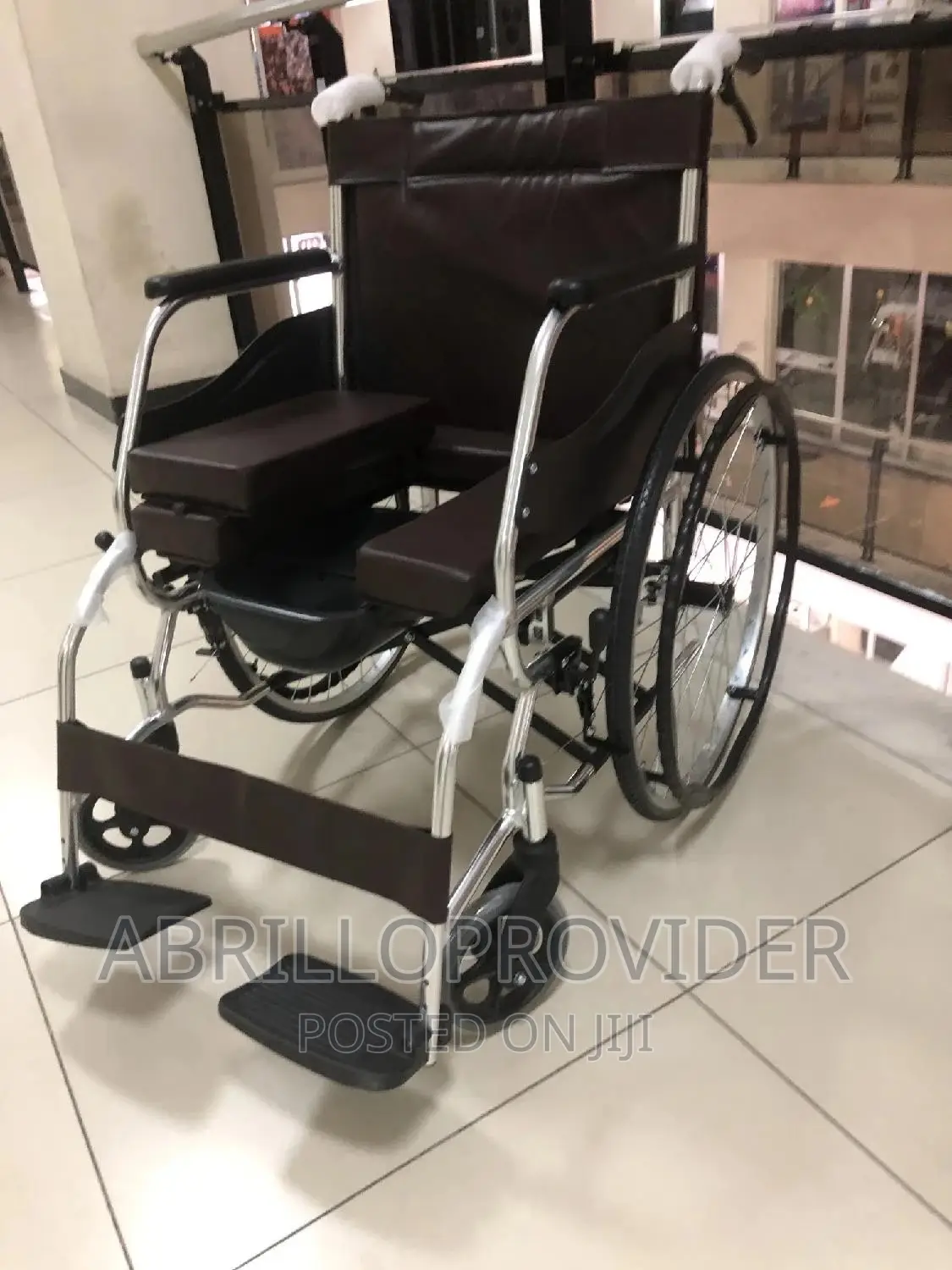 Toilet Commode Wheelchair*Wheelchair-Wheelchair_wheelchair
