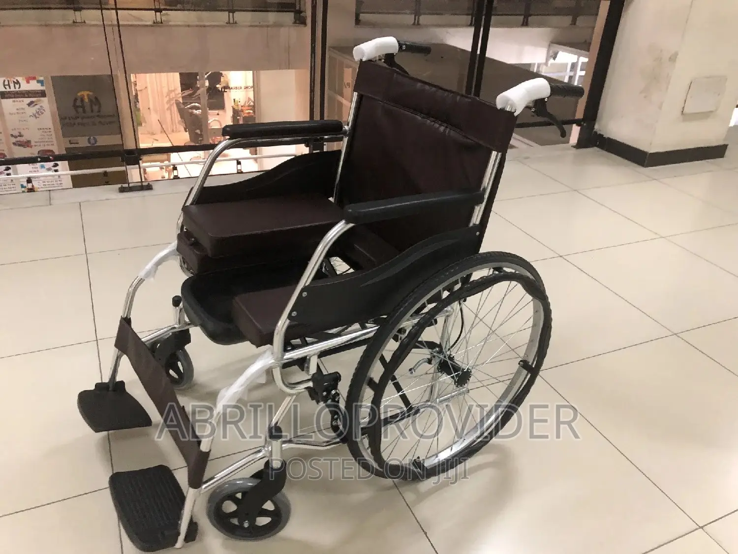 ፖፖ ዌልቸር Commode Chair/Commode Wheelchair~Wheelchair