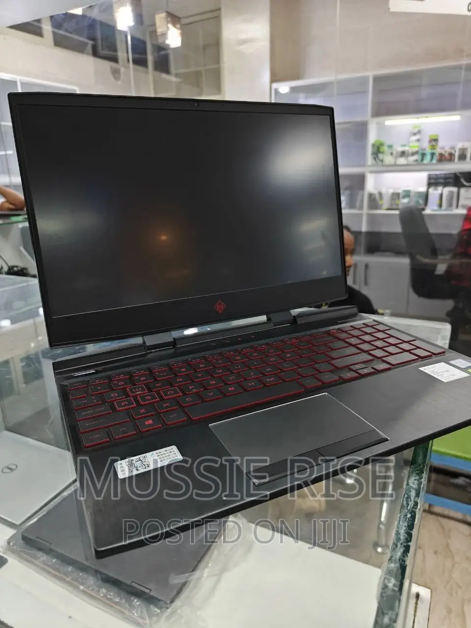 New Laptop HP Omen 15 16GB Intel Core I5 SSD 256GB