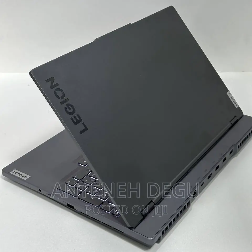 New Laptop Lenovo Legion 5 16GB AMD Ryzen 7 SSD 512GB