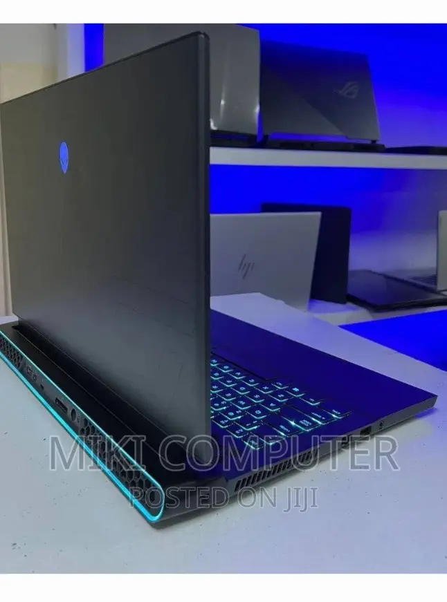 New Laptop Alienware M17x R2 16GB Intel Core i7 SSD 1T