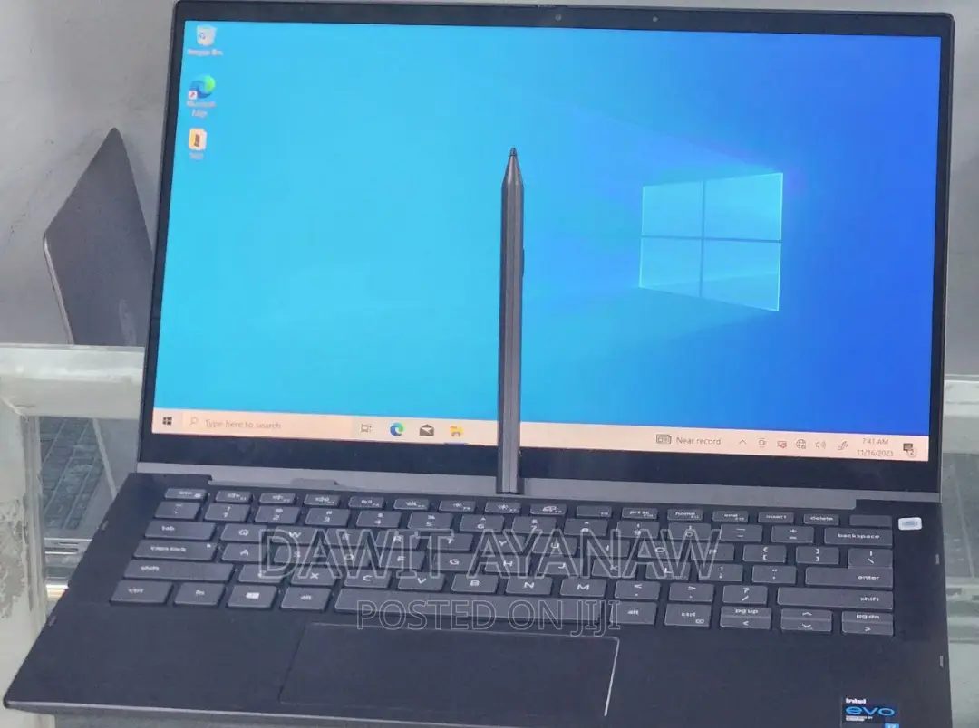 New Laptop Dell Inspiron 13 7380 16GB Intel Core I7 SSD 512GB