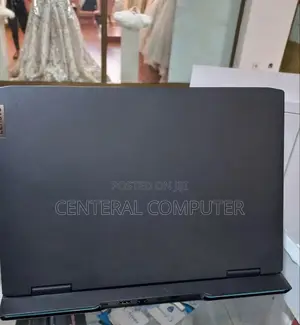 Photo - New Laptop Dell Inspiron 11 3000 16GB Intel Core I7 SSD 512GB