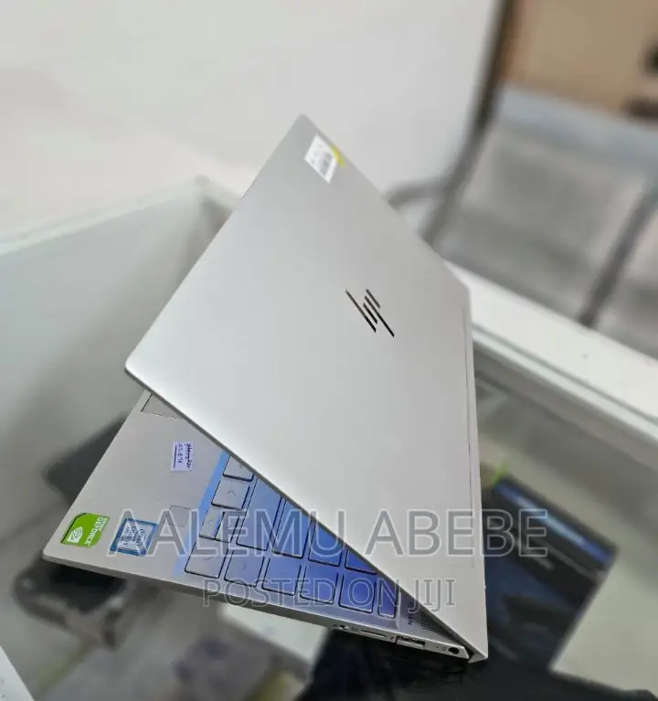 New Laptop HP Envy 13 8GB Intel Core I5 SSD 512GB
