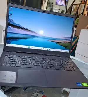 New Laptop Dell Vostro DVCI325 8GB Intel Core I5 HDD 1T