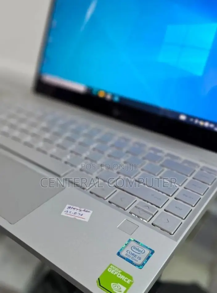 New Laptop HP Envy X360 15z 8GB Intel Core I5 SSD 512GB