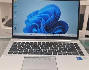 New Laptop HP EliteBook 830 G8 8GB Intel Core I5 SSD 512GB