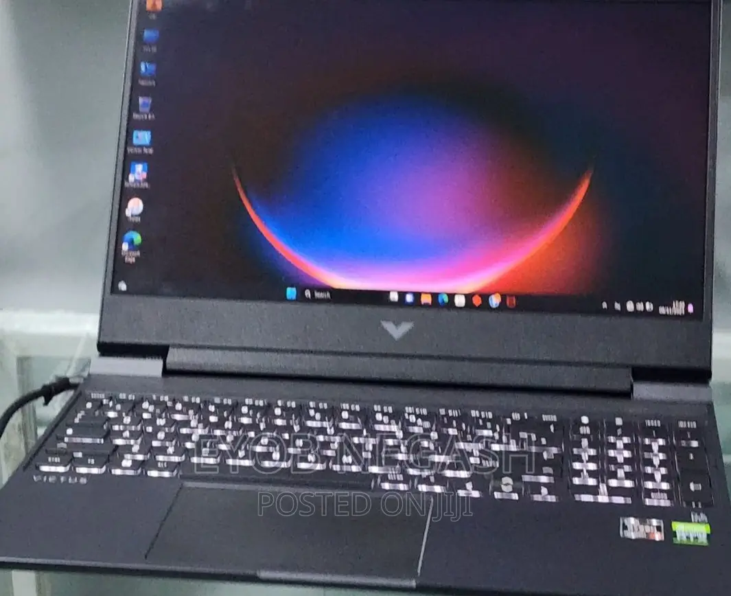 New Laptop HP Victus 16 16GB AMD Ryzen 5 SSD 512GB
