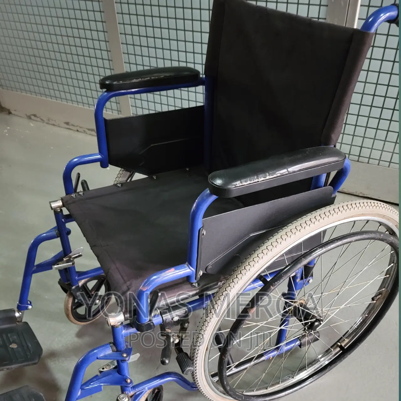Used Wheelchair Aurora 5 Wheelchair