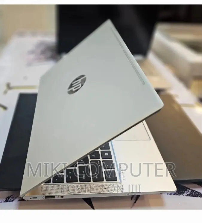 New Laptop HP EliteBook 840 8GB Intel Core I7 SSD 512GB