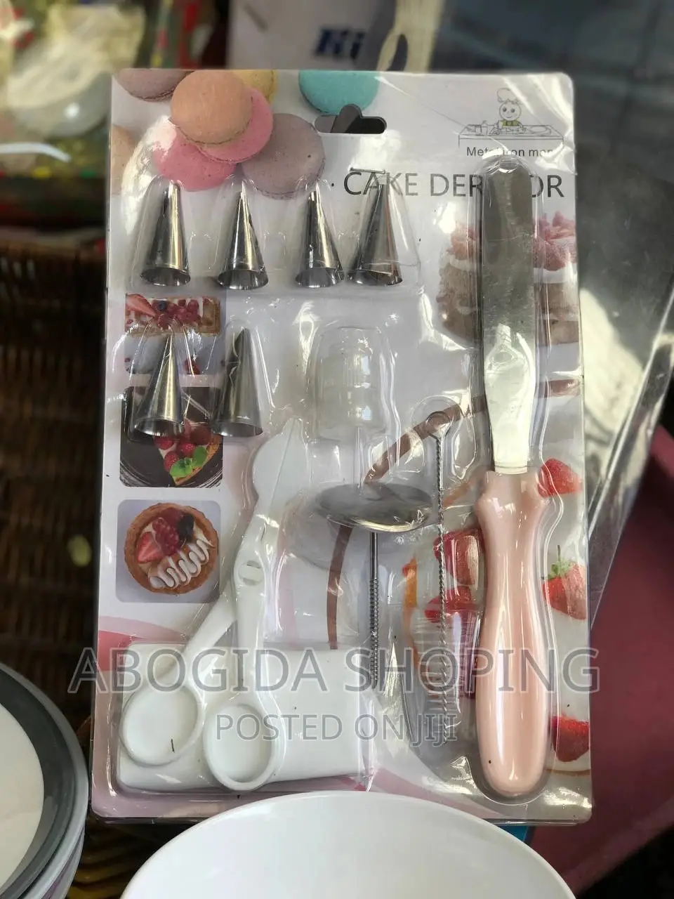 ምን ቀረሽ የማይባልለት የኬክ ማቆንጂያ እቃዎች