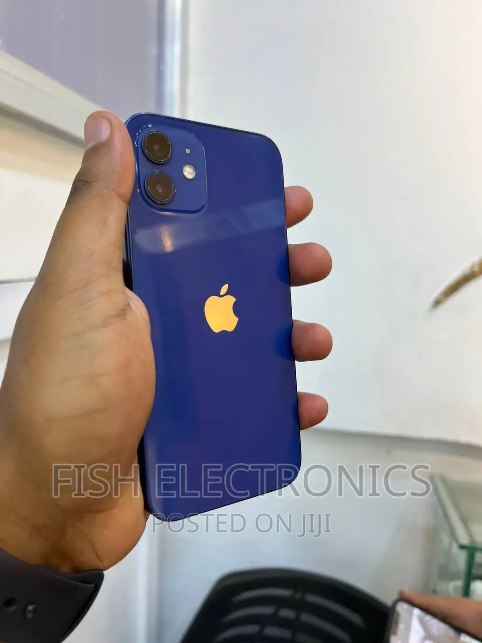 New Apple iPhone 12 64 GB Blue