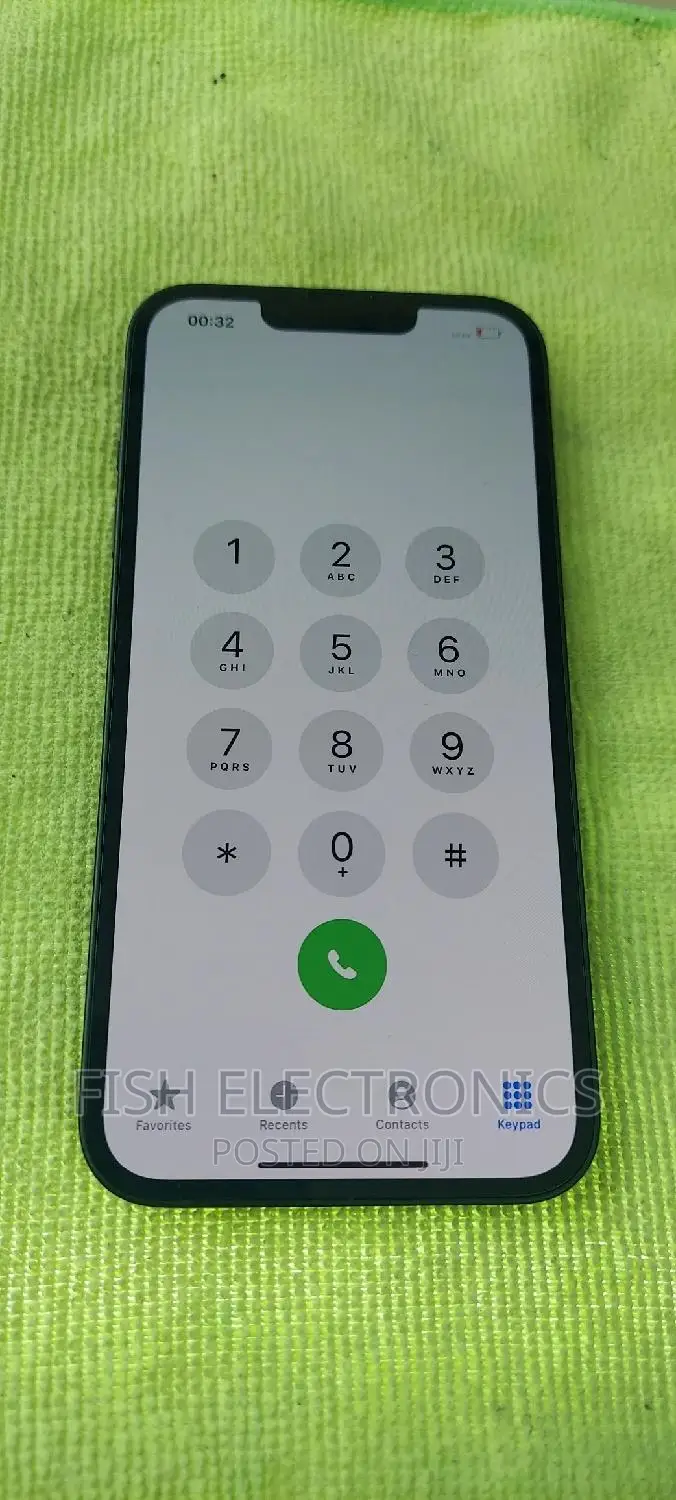 New Apple iPhone 13 128 GB Green