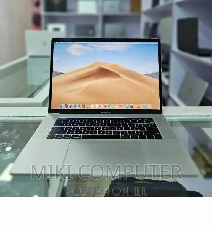 New Laptop Apple MacBook Pro 2019 16GB Intel Core i7 SSD 512GB