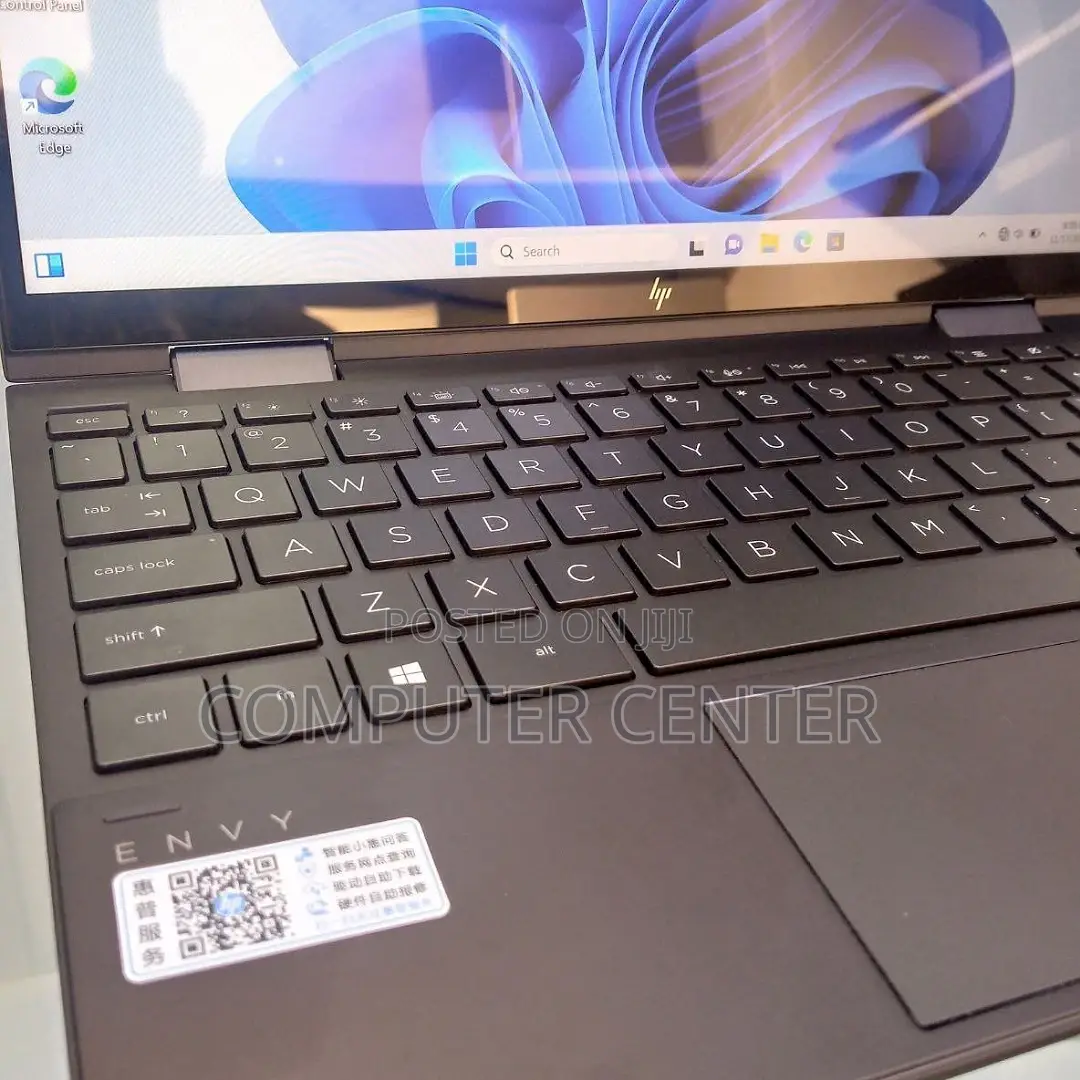 New Laptop HP Envy X360 8GB AMD Ryzen 7 SSD 512GB