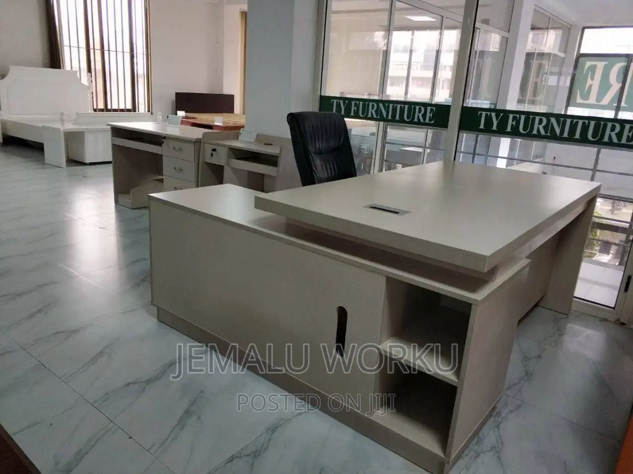 L Shape High Quality Office Table