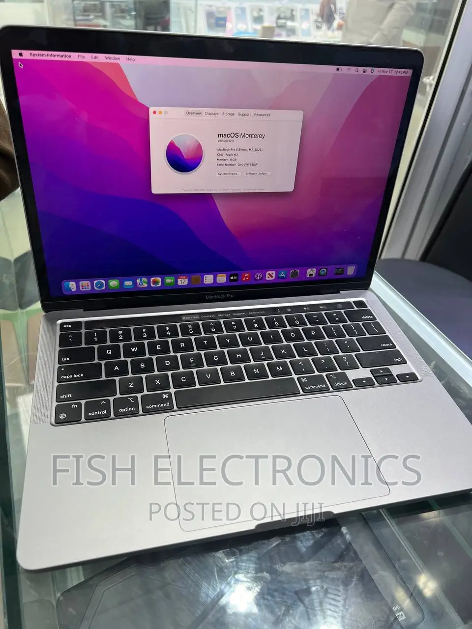 Laptop Apple MacBook Pro 2022 M2 8GB Apple M2 SSD 256GB