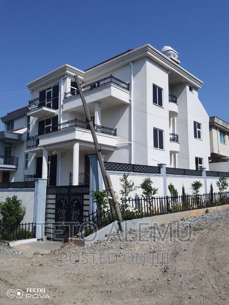 5bdrm House in House For Sale, Bole for sale