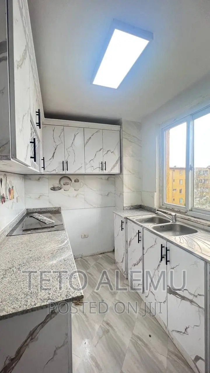 5bdrm House in House For Sale, Bole for sale