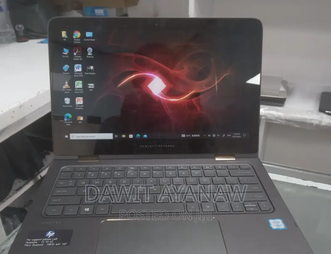 New Laptop HP Spectre 8GB Intel Core I7 SSD 1T