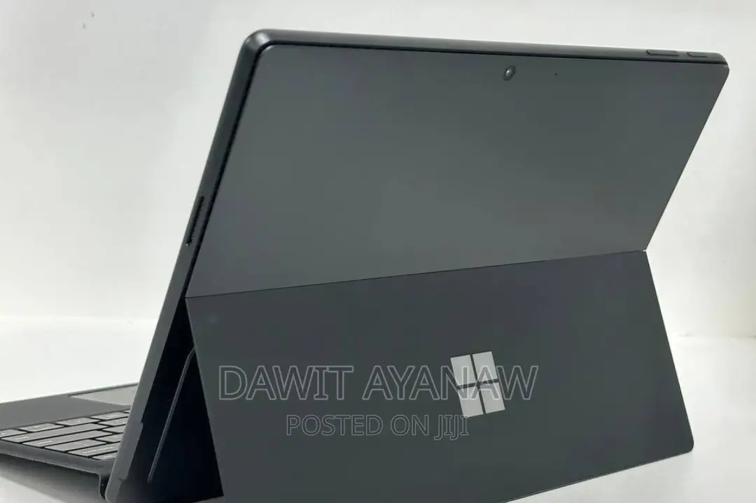 New Laptop Microsoft Surface Pro 9 16GB Intel Core I7 SSD 512GB