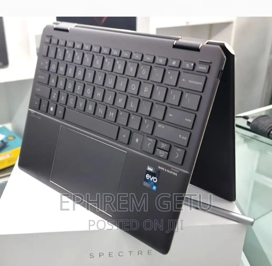 New Laptop HP Spectre 13 16GB Intel Core I7 SSD 512GB