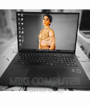 Photo - New Laptop LG Gram 15.6 16GB Intel Core I7 SSD 512GB