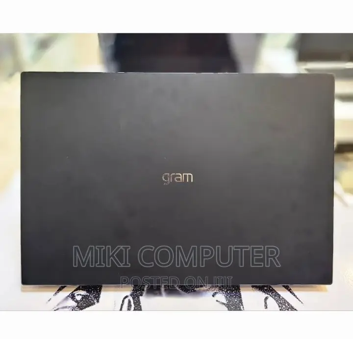 New Laptop LG Gram 15.6 16GB Intel Core I7 SSD 512GB
