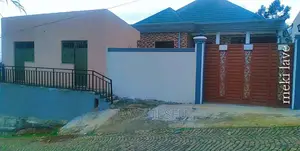 Furnished 4bdrm Villa in Yeka Abm for sale