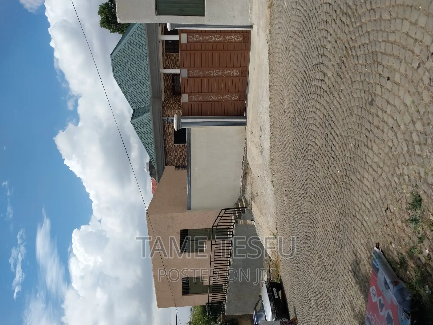 Furnished 4bdrm Villa in Yeka Abm for sale