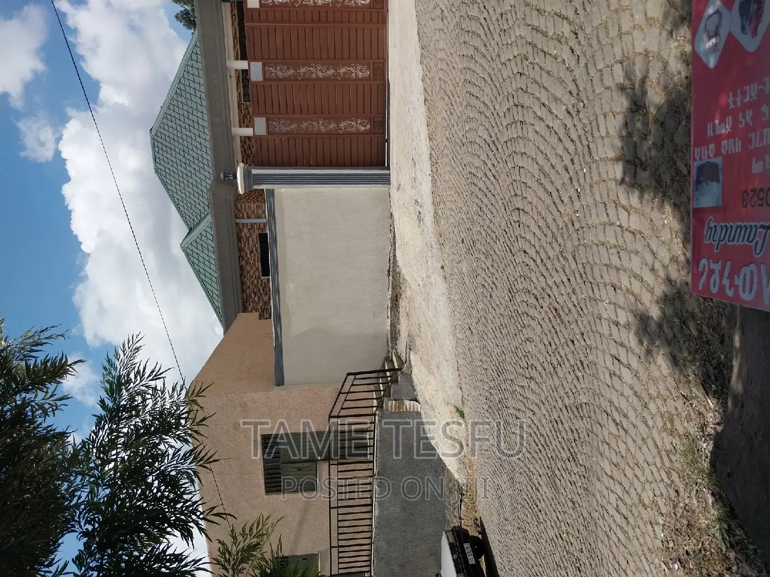 Furnished 4bdrm Villa in Yeka Abm for sale