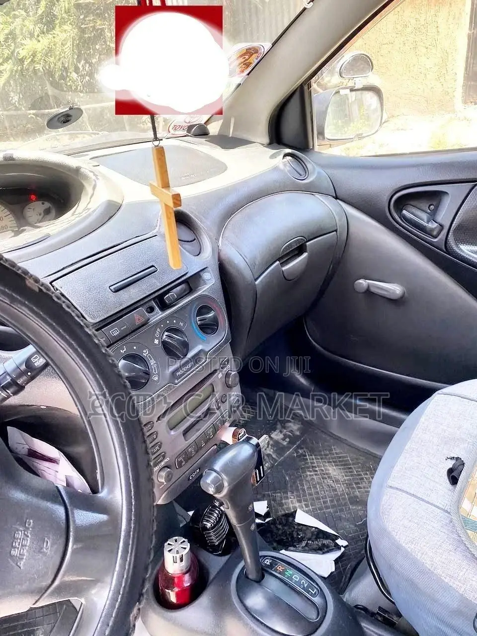 Toyota Vitz 2003 White