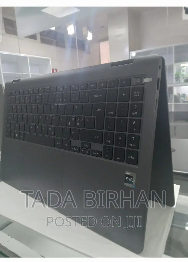 New Laptop Samsung NP-X360 16GB Intel Core I7 SSD 1T