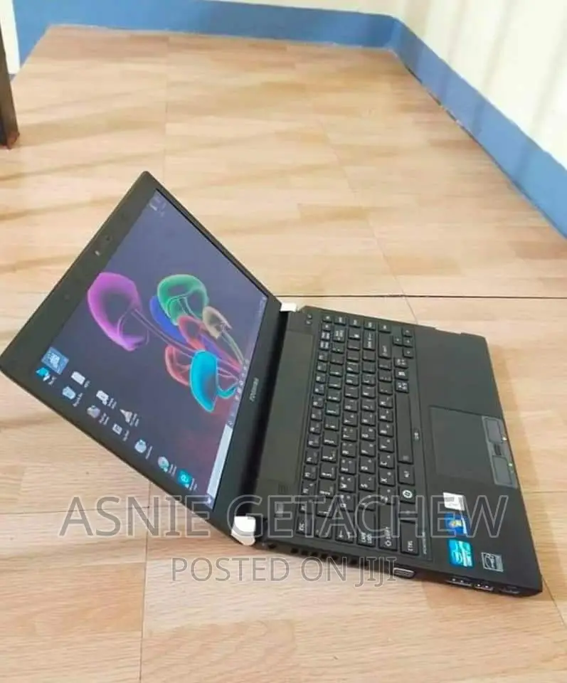 New Laptop Toshiba Satellite C850 6GB Intel Core I7 HDD 512GB