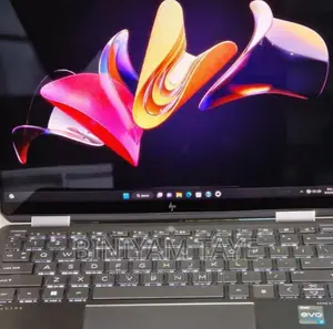 New Laptop HP Spectra 13 16GB Intel Core I7 SSD 512GB