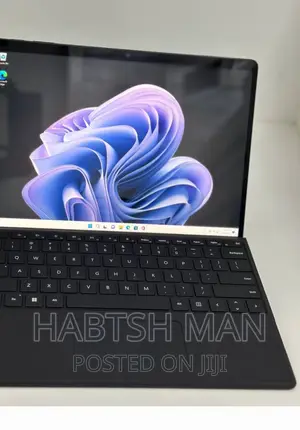 New Laptop Microsoft Surface Pro 9 16GB Intel Core i5 SSD 512GB